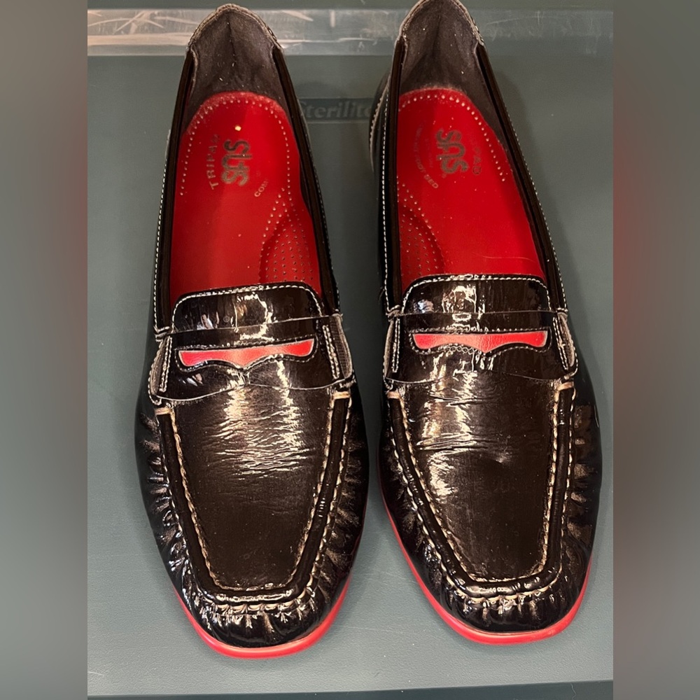 SAS Shoes Women's Penny J Slip On Penny Loafer Red on Black Sz 9.5 N